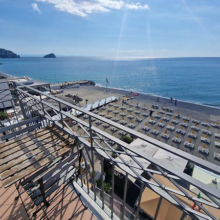 Hotel Miramare 斯波托尔诺 外观 照片